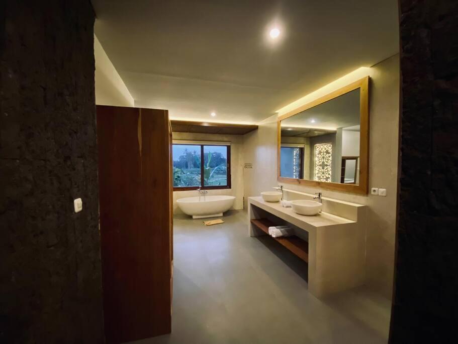 Villa Dewa Dewi 2 Ubud  Luaran gambar